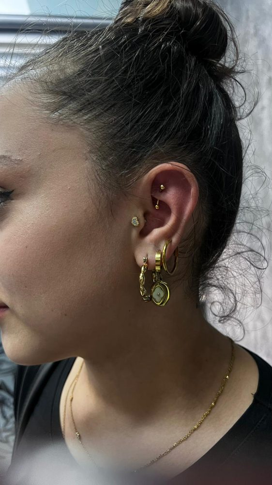 Kulak Piercing Gold